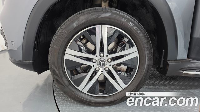 Mercedes-Benz GLE-Class (W167) GLE300d 4MATIC 2020 — фото 5