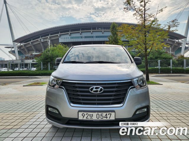 Hyundai Grand Starex Van 3-Seater Smart 2020 — фото 3