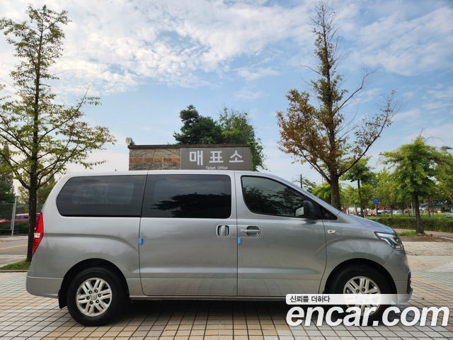 Hyundai Grand Starex Van 3-Seater Smart 2020 — фото 8