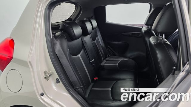 Chevrolet Spark LS 2019 — фото 11