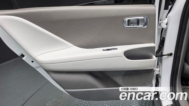 Hyundai Ioniq 6 Long Range Prestige 2023 — фото 25