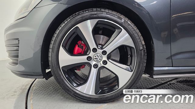 Volkswagen Golf (VII) 2.0 GTI 2015 — фото 5