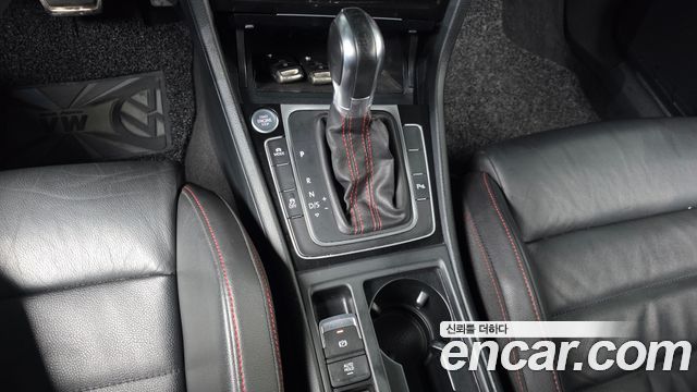 Volkswagen Golf (VII) 2.0 GTI 2015 — фото 9