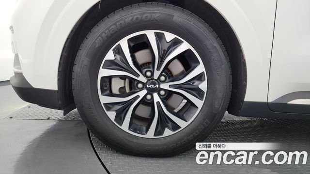 Kia Carnival (IV) Diesel 9-Seater Prestige 2023 — фото 5