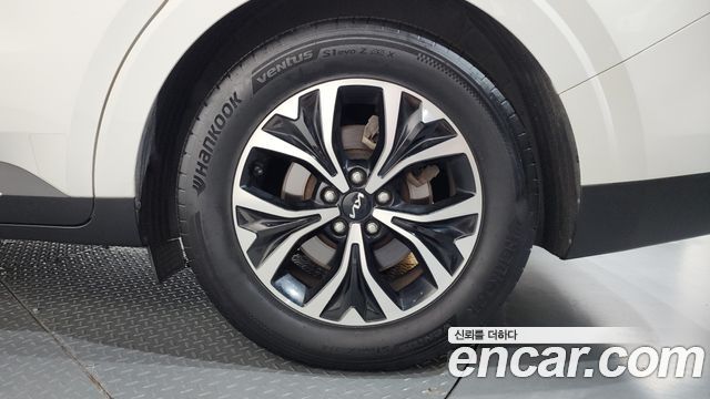 Kia Carnival (IV) Diesel 9-Seater Prestige 2023 — фото 26