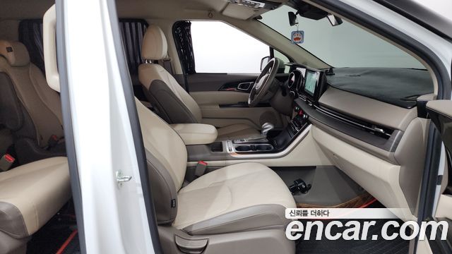 Kia Carnival (IV) Diesel 9-Seater Prestige 2023 — фото 31