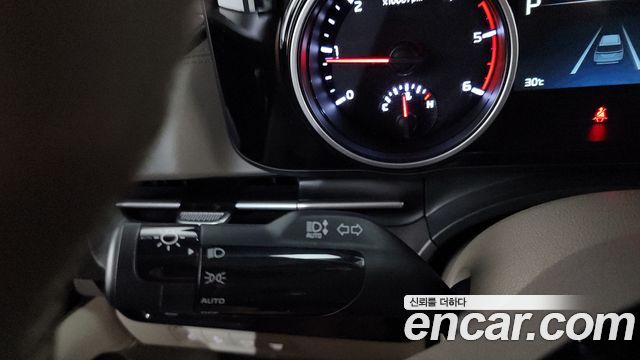 Kia Carnival (IV) Diesel 9-Seater Prestige 2023 — фото 37