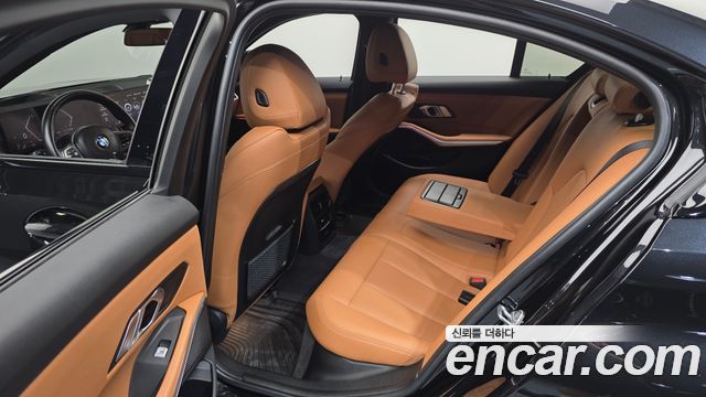 BMW 3 Series (G20) 320i M Sport 2023 — фото 26