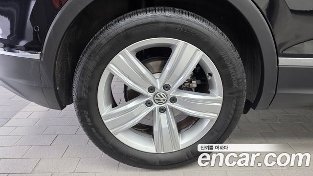 Volkswagen Tiguan (II) 2.0 TDI 4Motion Prestige 2020 — фото 5