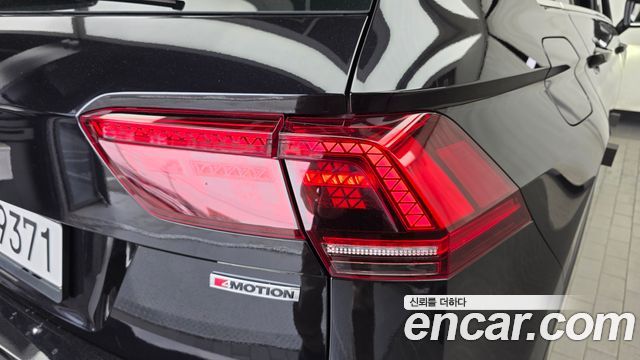 Volkswagen Tiguan (II) 2.0 TDI 4Motion Prestige 2020 — фото 23