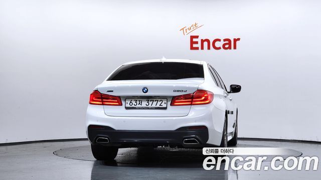 BMW 5 Series (G30) 520d xDrive M Sport Package 2018 — фото 4