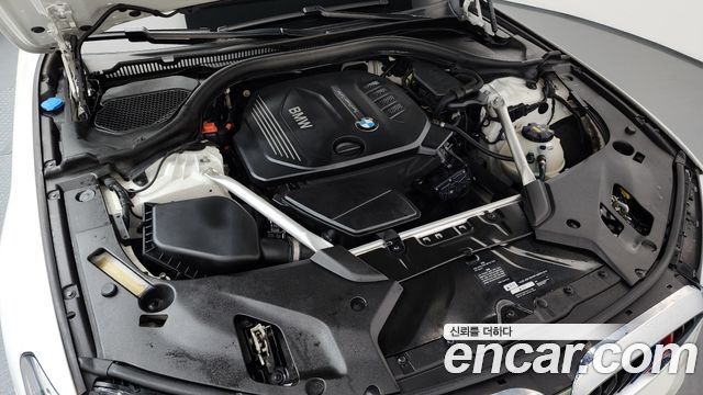 BMW 5 Series (G30) 520d xDrive M Sport Package 2018 — фото 6
