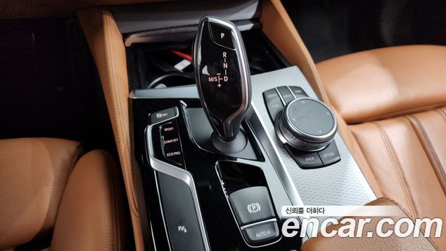 BMW 5 Series (G30) 520d xDrive M Sport Package 2018 — фото 9