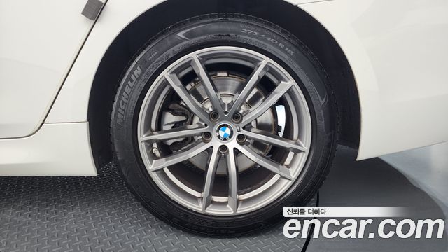 BMW 5 Series (G30) 520d xDrive M Sport Package 2018 — фото 21
