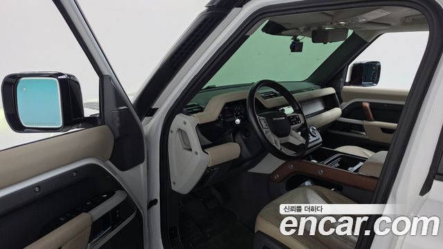 Land Rover Defender (L663) 110 D240 SE 2020 — фото 10