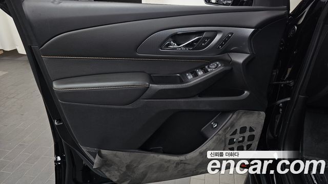 Chevrolet Traverse 3.6 AWD Redline 2020 — фото 24