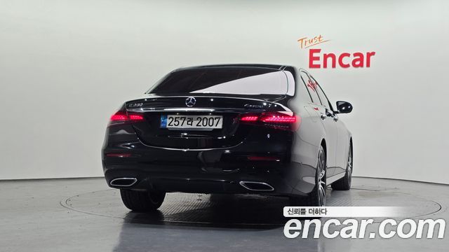Mercedes-Benz E-Class (W213) E350 4MATIC AMG Line 2023 — фото 4