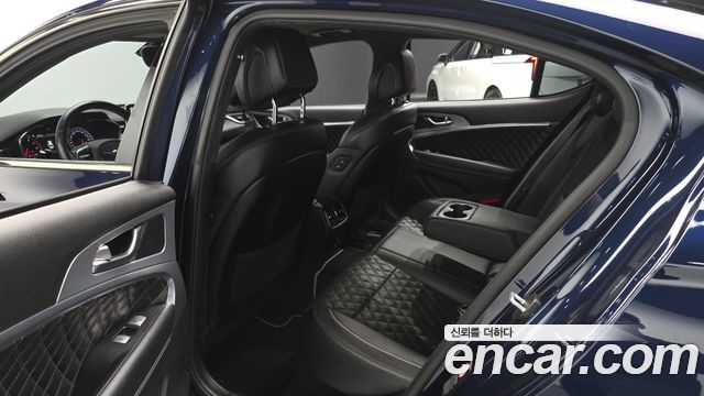 Genesis G70 2.0T Sport Package 2018 — фото 15