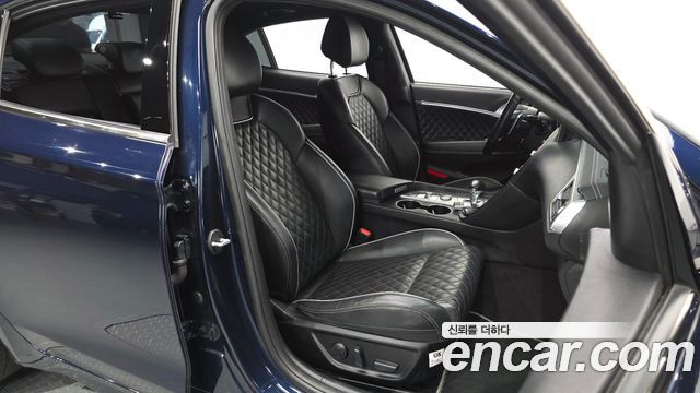 Genesis G70 2.0T Sport Package 2018 — фото 32