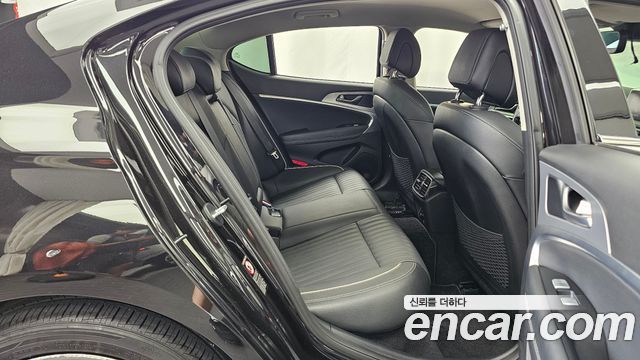 Genesis G70 2.0T Supreme 2018 — фото 12