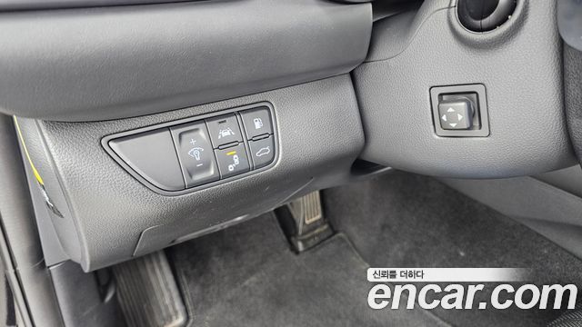 Genesis G70 2.0T Supreme 2018 — фото 19