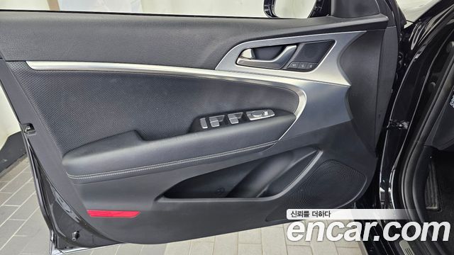 Genesis G70 2.0T Supreme 2018 — фото 24