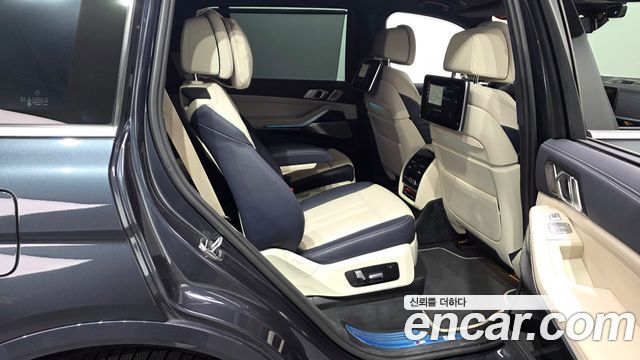BMW X7 (G07) M50i 6STR 2022 — фото 11