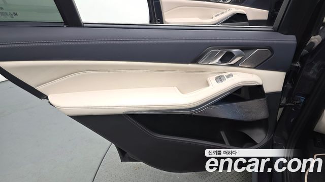 BMW X7 (G07) M50i 6STR 2022 — фото 25