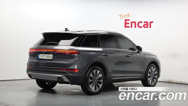 Lincoln Corsair 2.0 Reserve AWD 2021 — фото 2