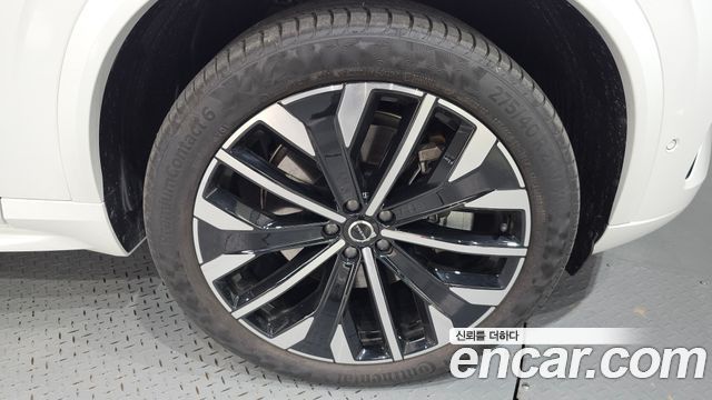 Volvo XC90 (II) T8 Ultra Dark Hybrid 2026 — фото 21