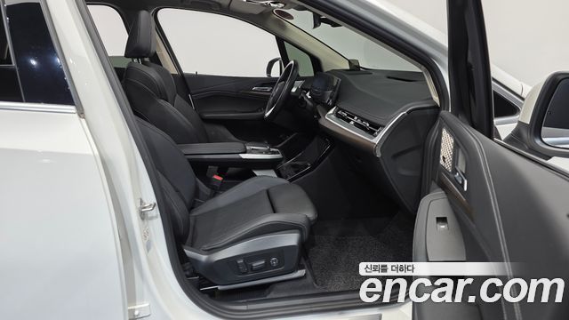 BMW 2 Series Active Tourer (U06) 218d Luxury 2023 — фото 11