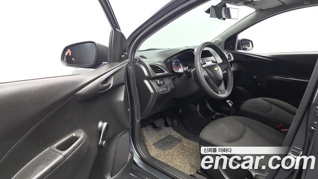 Chevrolet Spark LS Basic 2019 — фото 10