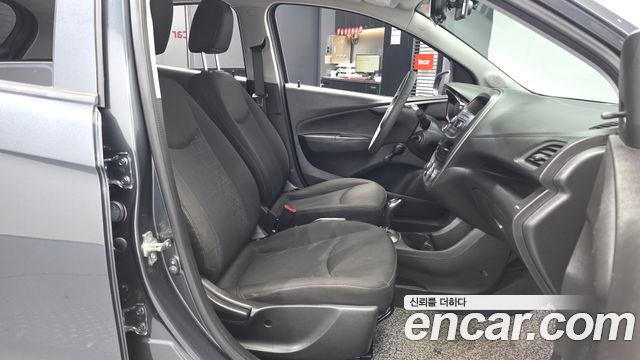 Chevrolet Spark LS Basic 2019 — фото 11
