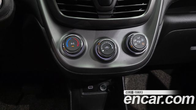 Chevrolet Spark LS Basic 2019 — фото 15