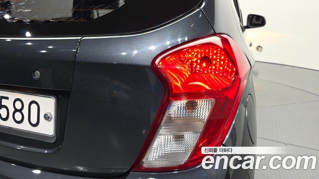 Chevrolet Spark LS Basic 2019 — фото 23
