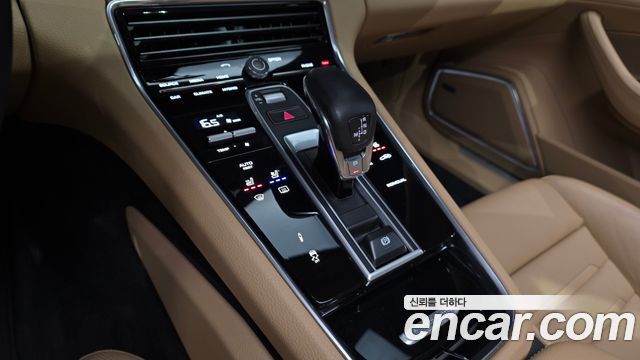 Porsche Panamera (971) 2.9 AWD E-Hybrid 2018 — фото 9
