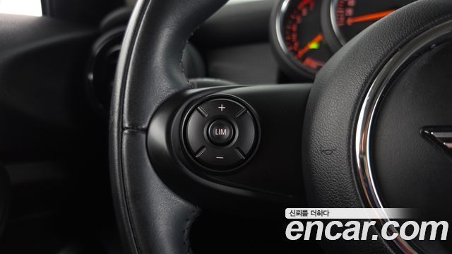 MINI Cooper 5Door Standard 3rd 2019 — фото 21