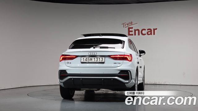 Audi Q3 (F3) 35 TDI Premium Sportback 2023 — фото 4