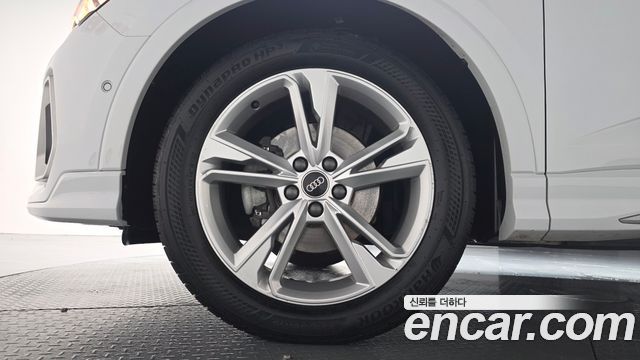 Audi Q3 (F3) 35 TDI Premium Sportback 2023 — фото 5