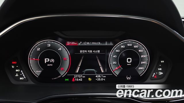 Audi Q3 (F3) 35 TDI Premium Sportback 2023 — фото 8