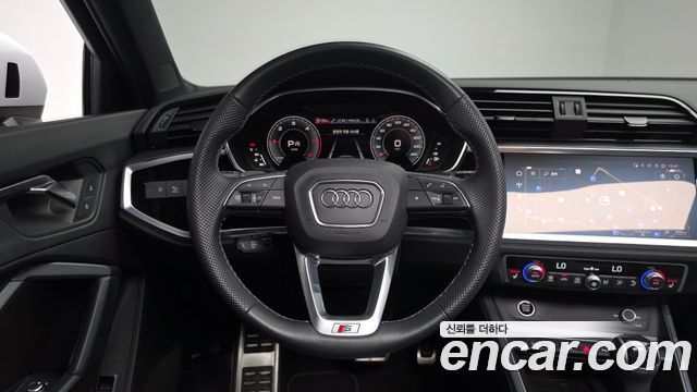Audi Q3 (F3) 35 TDI Premium Sportback 2023 — фото 13