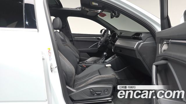Audi Q3 (F3) 35 TDI Premium Sportback 2023 — фото 26