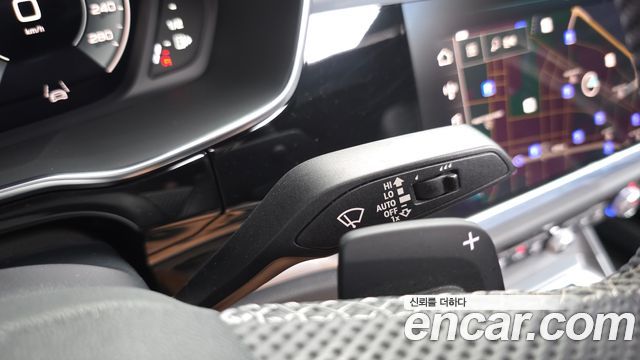 Audi Q3 (F3) 35 TDI Premium Sportback 2023 — фото 30