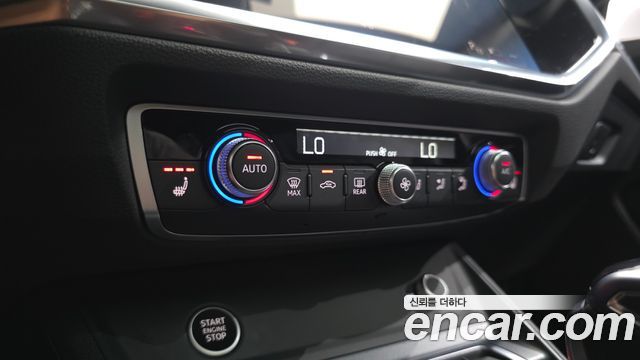 Audi Q3 (F3) 35 TDI Premium Sportback 2023 — фото 32