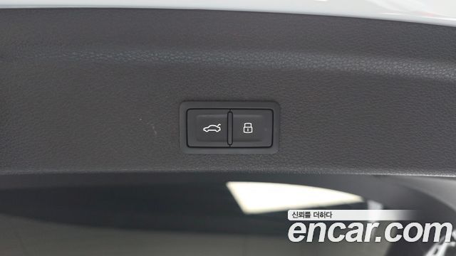 Audi Q3 (F3) 35 TDI Premium Sportback 2023 — фото 34