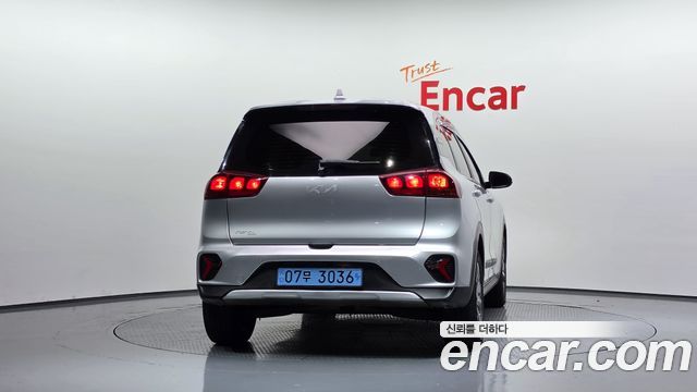 Kia Niro Plus Light (Taxi Trim) 2024 — фото 4