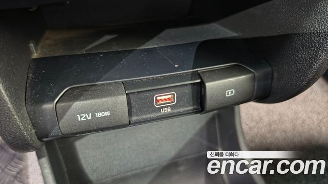 Kia Niro Plus Light (Taxi Trim) 2024 — фото 30