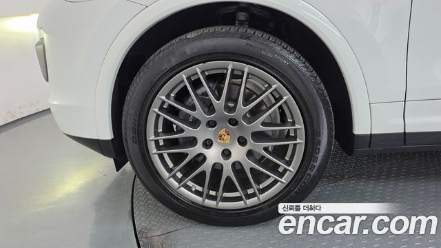 Porsche Cayenne 3.0 Diesel Platium Edition 958 2017 — фото 5