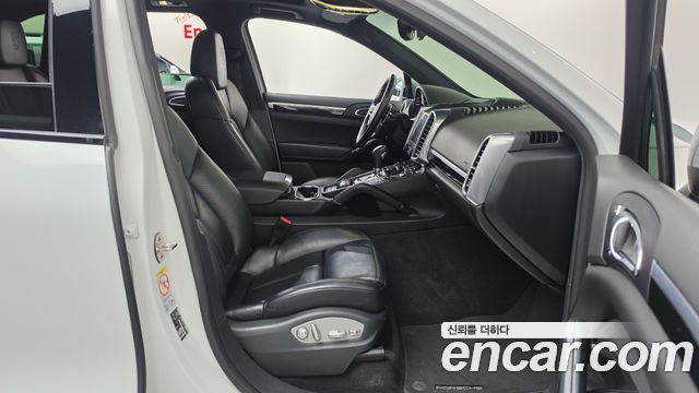 Porsche Cayenne 3.0 Diesel Platium Edition 958 2017 — фото 15