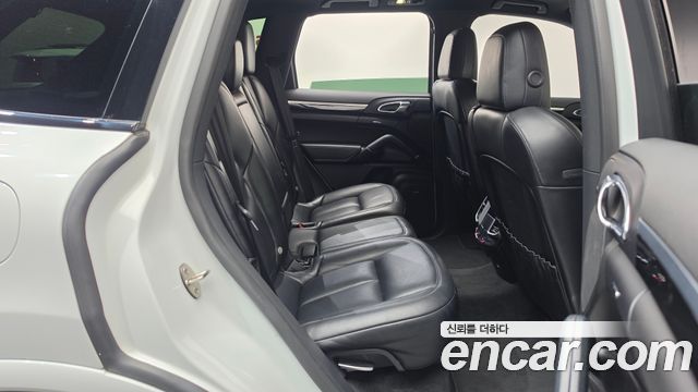 Porsche Cayenne 3.0 Diesel Platium Edition 958 2017 — фото 16